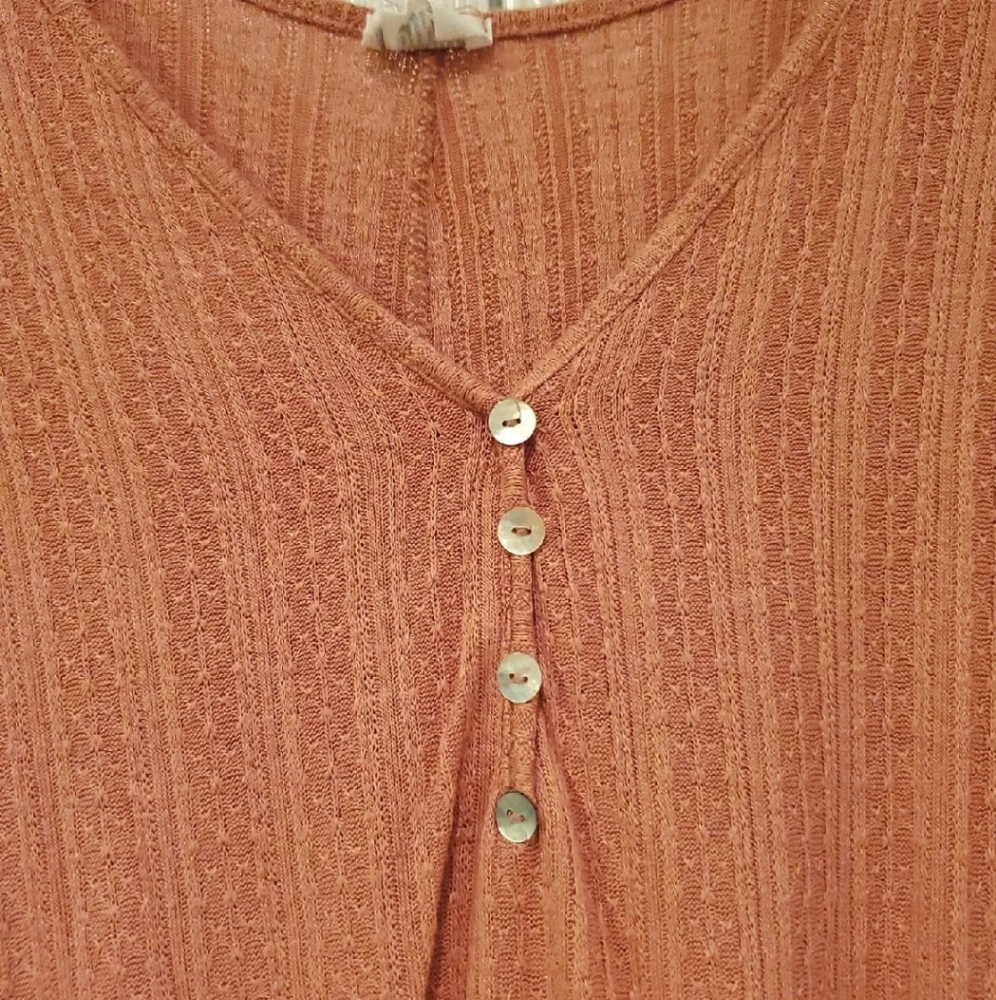 Crop Top - Picture 3 of 3